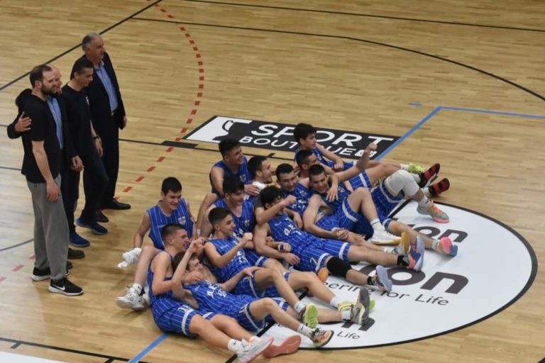 Τεράστια επιτυχία… Η Α.Ε.Σ στις 8 καλύτερες ομάδες της Ελλάδος!